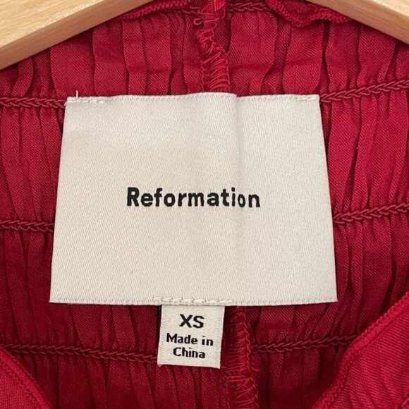 NEW Reformation Aggie Short Sleeve Top Rubies Dark Red Smocked Top | size XS - Picture 7 of 11
